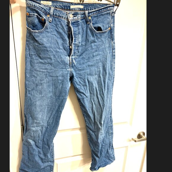 Levis premium ribcage crop boot cut 32, medium blue - Picture 1 of 3